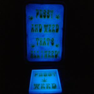 Pussy & Weed Glow Set